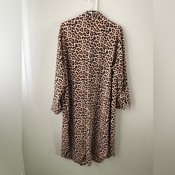 H&M Leopard Print Long Sleeved Dress [XL] - Picture 2 of 7